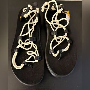 NWT TEVA VOYA INFINITY SANDALS SZ 7